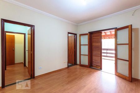 Casa à venda com 279m², 3 quartos e 4 vagas Casa à venda com 279m², 3 quartos e 4 vagasQuarto 3