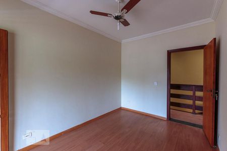 Casa à venda com 279m², 3 quartos e 4 vagas Casa à venda com 279m², 3 quartos e 4 vagasQuarto 2