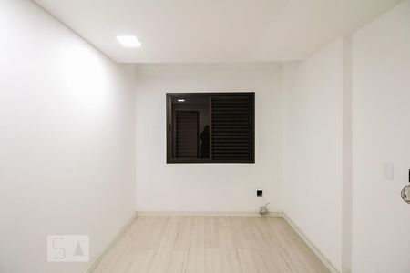 Apartamento à venda com 126m², 3 quartos e 2 vagas Apartamento à venda com 126m², 3 quartos e 2 vagasQuarto 1