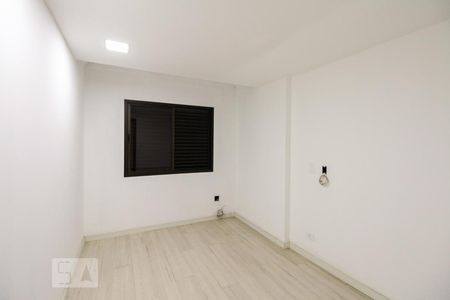 Apartamento à venda com 126m², 3 quartos e 2 vagas Apartamento à venda com 126m², 3 quartos e 2 vagasQuarto 1