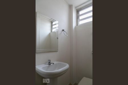 Lavabo de apartamento para alugar com 3 quartos, 160m² em Cambuci, São Paulo