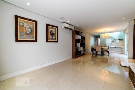 Sala de casa à venda com 2 quartos, 270m² em Vila Maria Alta, São Paulo