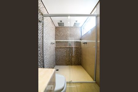 Casa à venda com 270m², 2 quartos e 3 vagas Casa à venda com 270m², 2 quartos e 3 vagasBanheiro da Suíte