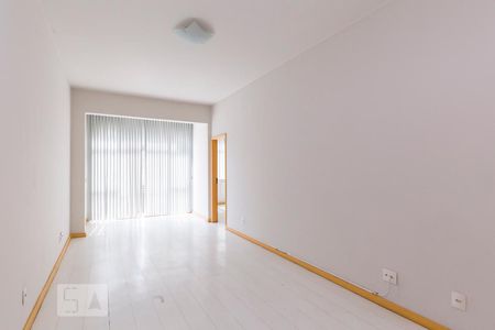 Apartamento para alugar com 73m², 2 quartos e sem vagaSala