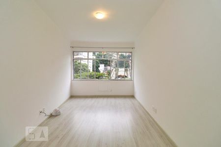 Sala. de apartamento à venda com 1 quarto, 50m² em Copacabana, Rio de Janeiro