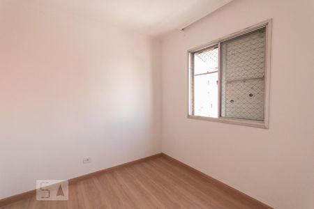 Quarto  de apartamento para alugar com 2 quartos, 58m² em Vila Firmiano Pinto, São Paulo