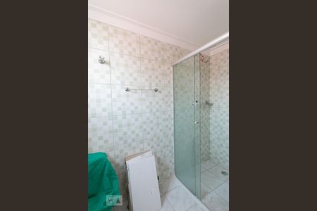 Banheiro  de apartamento para alugar com 2 quartos, 58m² em Vila Firmiano Pinto, São Paulo