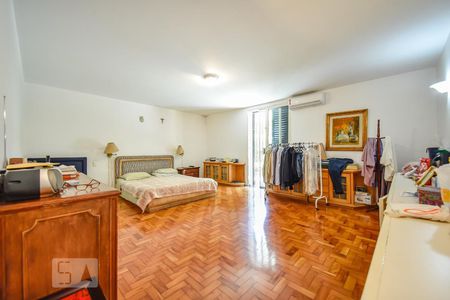 Casa à venda com 500m², 3 quartos e 4 vagasQuarto 3 - Suíte