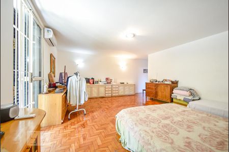 Casa à venda com 500m², 3 quartos e 4 vagasQuarto 3 - Suíte