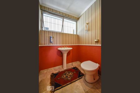 Casa à venda com 500m², 3 quartos e 4 vagasLavabo