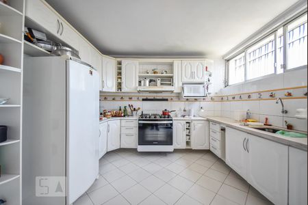 Casa à venda com 500m², 3 quartos e 4 vagasCozinha