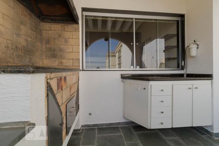 Apartamento à venda com 170m², 3 quartos e 2 vagasChurrasqueira