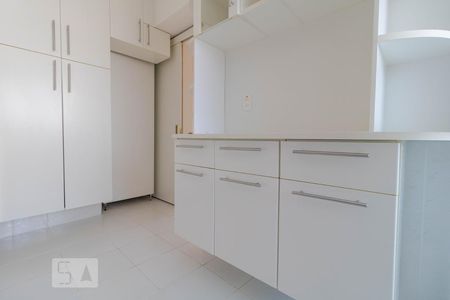 Apartamento à venda com 170m², 3 quartos e 2 vagasCozinha