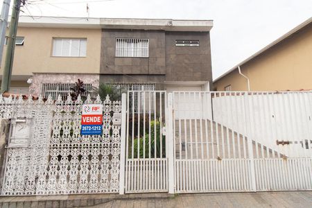 Casa à venda com 299m², 4 quartos e 6 vagasFachada