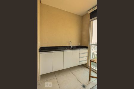 Apartamento para alugar com 51m², 1 quarto e 1 vagaVaranda