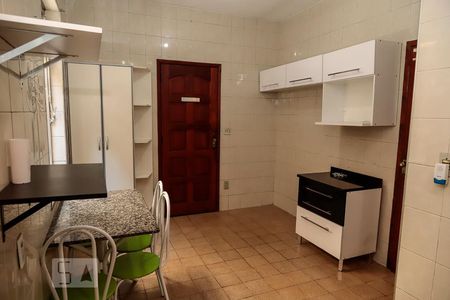 Casa à venda com 364m², 4 quartos e 3 vagasCozinha