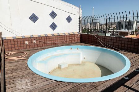 Casa à venda com 364m², 4 quartos e 3 vagasPiscina