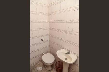 Casa à venda com 364m², 4 quartos e 3 vagasBanheiro Quarto Reversível