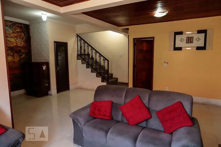 Sala de casa à venda com 4 quartos, 364m² em Todos Os Santos, Rio de Janeiro