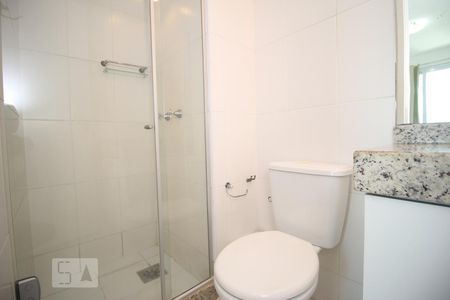 Banheiro da Suíte de apartamento para alugar com 2 quartos, 55m² em Curicica, Rio de Janeiro