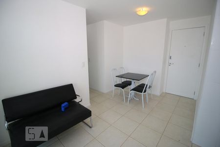 Sala de apartamento para alugar com 2 quartos, 55m² em Curicica, Rio de Janeiro