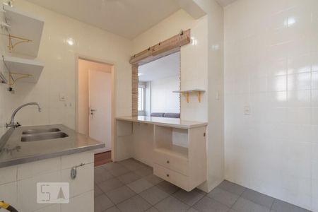 Cozinha de apartamento para alugar com 3 quartos, 90m² em Botafogo, Rio de Janeiro