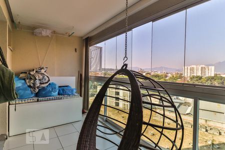 Varanda Sala de apartamento para alugar com 2 quartos, 60m² em Jacarepaguá, Rio de Janeiro