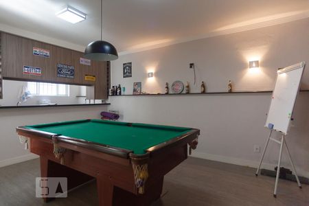 Casa à venda com 270m², 4 quartos e 8 vagasFundo - Sala