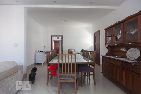 Sala de casa à venda com 4 quartos, 270m² em Jardim Magnólia, Campinas