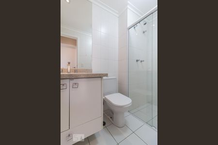 Banheiro de apartamento à venda com 2 quartos, 72m² em Vila Romana, São Paulo