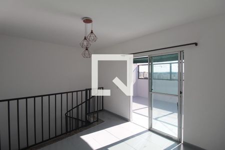 Corredor de apartamento para alugar com 3 quartos, 110m² em Jaraguá, Belo Horizonte