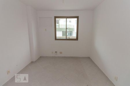 Quarto 1 de apartamento para alugar com 2 quartos, 82m² em Recreio dos Bandeirantes, Rio de Janeiro