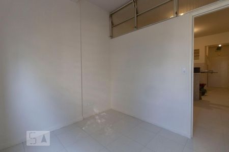 Apartamento à venda com 35m², 1 quarto e sem vagaQuarto