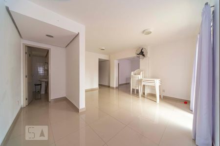 Apartamento à venda com 61m², 3 quartos e 1 vaga Apartamento à venda com 61m², 3 quartos e 1 vagaSalão de Festas