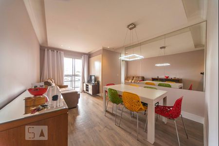 Sala de apartamento para alugar com 3 quartos, 61m² em Jardim Stella, Santo André
