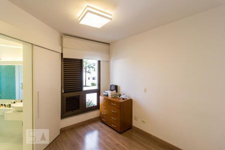 Suíte 1 de apartamento para alugar com 3 quartos, 135m² em Vila Pompéia, São Paulo