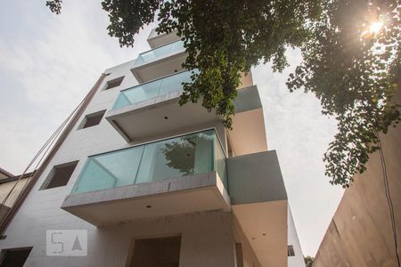 Apartamento para alugar com 32m², 1 quarto e sem vaga Apartamento para alugar com 32m², 1 quarto e sem vagaFachada