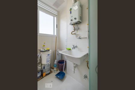 Apartamento à venda com 47m², 2 quartos e 1 vaga Apartamento à venda com 47m², 2 quartos e 1 vagaÁrea de serviço
