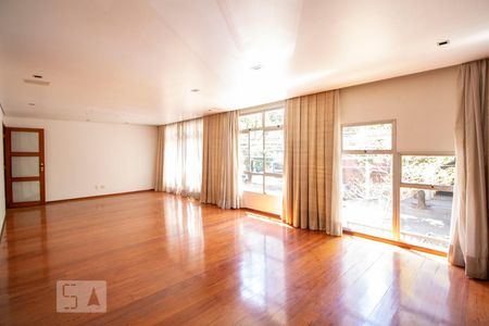 Sala de apartamento para alugar com 4 quartos, 200m² em Funcionários , Belo Horizonte