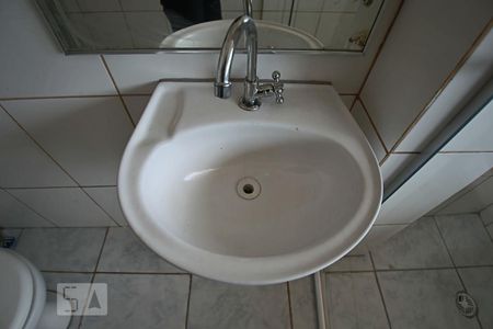 Banheiro de kitnet/studio para alugar com 1 quarto, 40m² em República, São Paulo