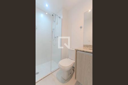 Banheiro de kitnet/studio para alugar com 1 quarto, 25m² em Bela Vista, São Paulo