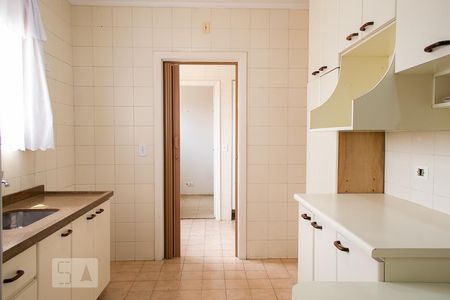 Apartamento para alugar com 100m², 2 quartos e 1 vaga Apartamento para alugar com 100m², 2 quartos e 1 vagaCOZINHA