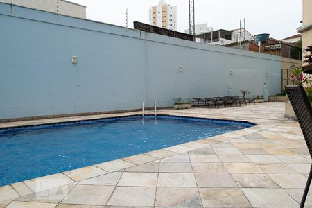 Apartamento para alugar com 100m², 2 quartos e 1 vaga Apartamento para alugar com 100m², 2 quartos e 1 vagaÁrea comum - Piscina