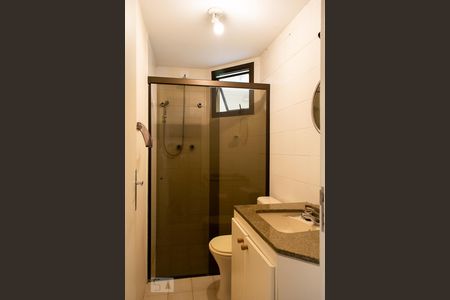 Apartamento para alugar com 100m², 2 quartos e 1 vaga Apartamento para alugar com 100m², 2 quartos e 1 vagaBANHEIRO