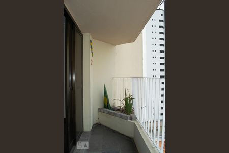 Apartamento para alugar com 100m², 2 quartos e 1 vaga Apartamento para alugar com 100m², 2 quartos e 1 vagaSACADA SALA