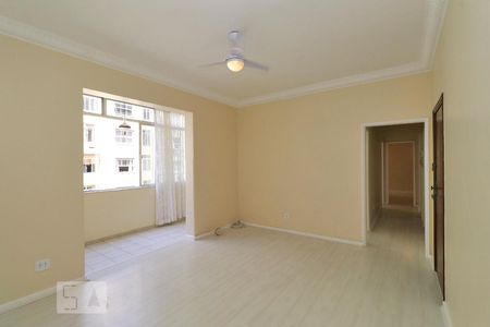 Apartamento para alugar com 86m², 3 quartos e sem vagaSala.