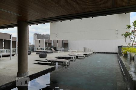 Studio à venda com 28m², 1 quarto e sem vagaPiscina