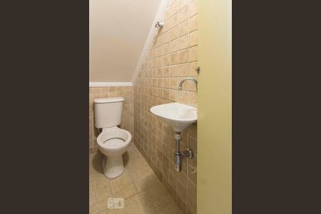 lavabo de casa para alugar com 4 quartos, 140m² em Vila Siqueira (zona Norte), São Paulo