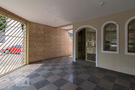 Garagem de casa para alugar com 4 quartos, 140m² em Vila Siqueira (zona Norte), São Paulo