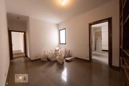 Apartamento à venda com 346m², 4 quartos e 4 vagasHall de Acesso aos Quartos